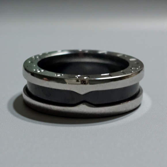 Jewelry - Black And Silver Unisex Ring